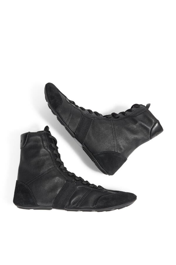  High-Top Trainers