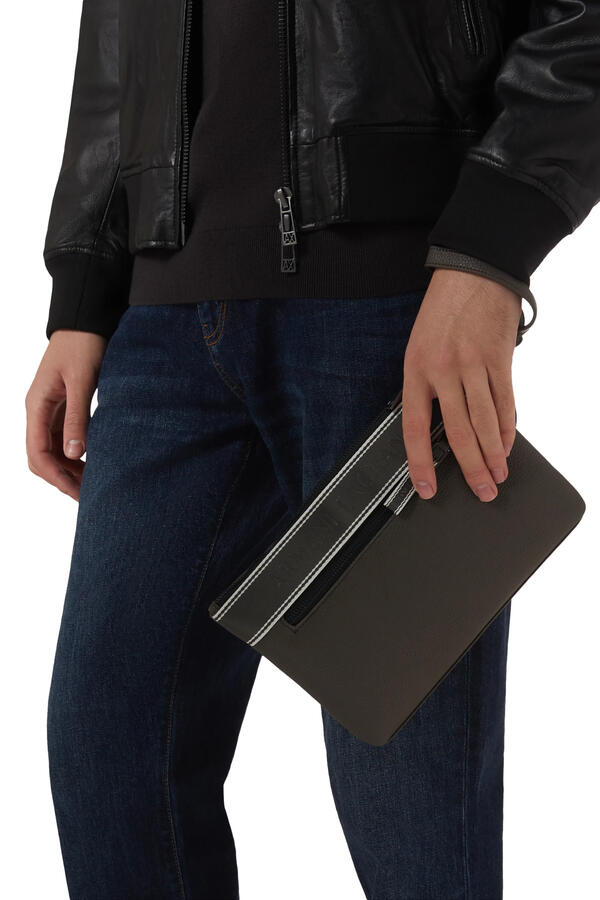 Ian Leather Pouch