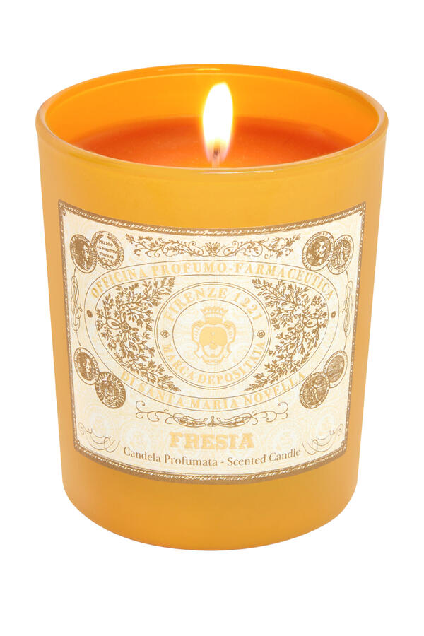 شمعة معطرة فريزيا