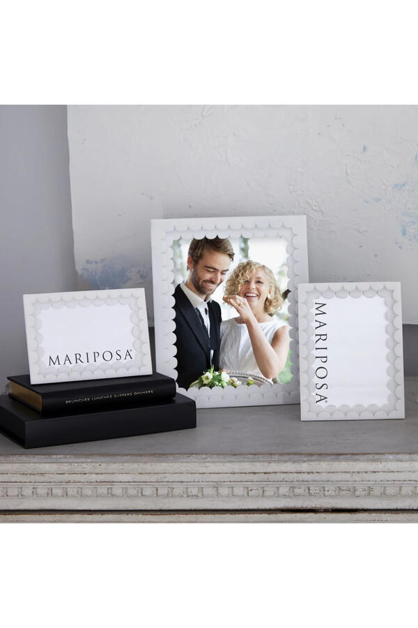 Acrylic Double Scallop Picture Frame, 8x10