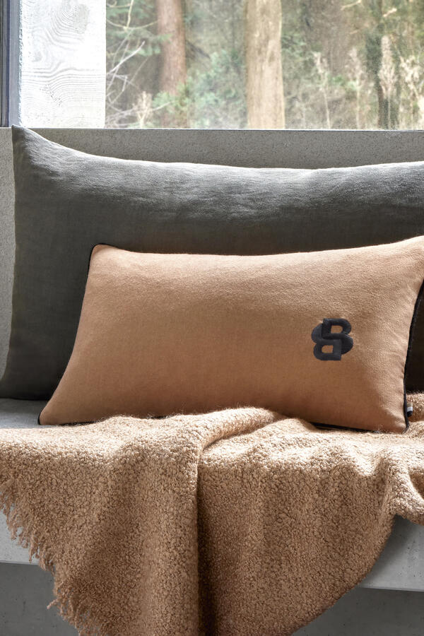 Double B Cushion Cover