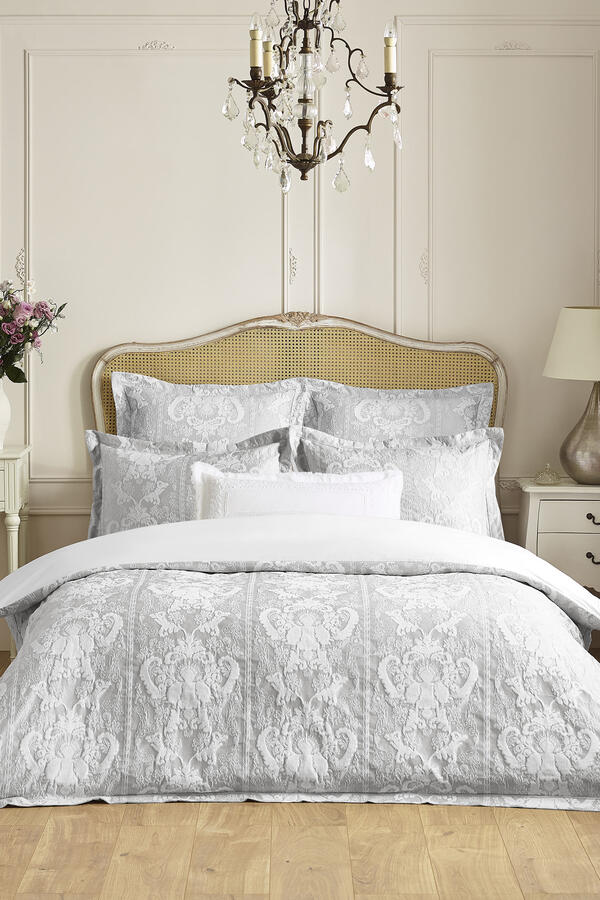 Vivana Damask Duvet Cover & Pillowcase Set