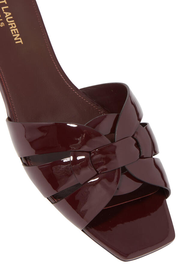 Tributs Sandals