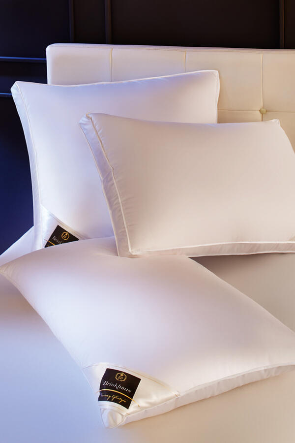 Chalet Large Cluster Canadian Goose Down Pillow 
