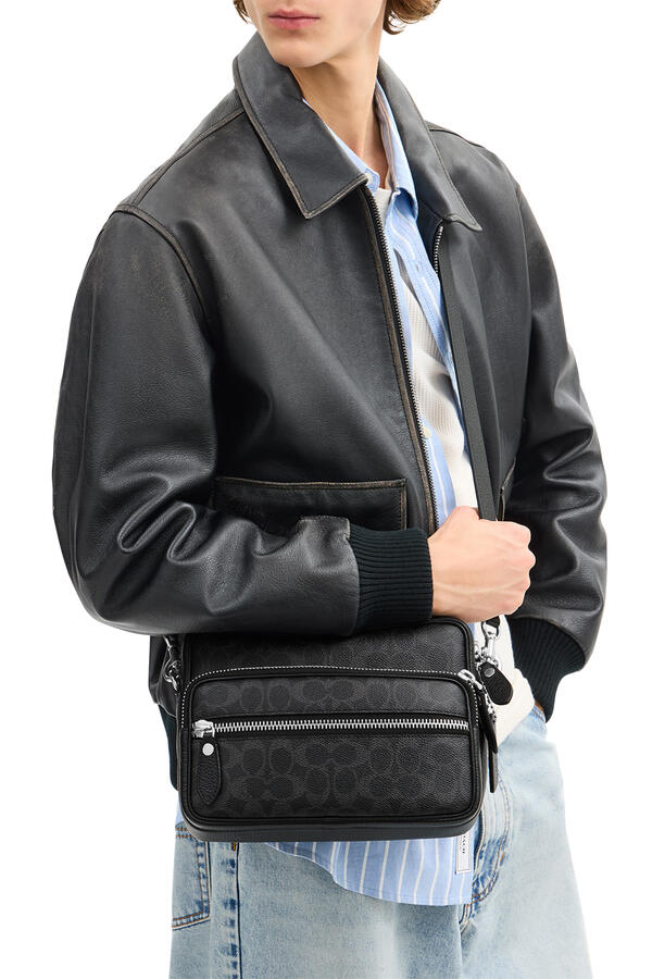 Dakota Crossbody Bag in Signature Canvas
