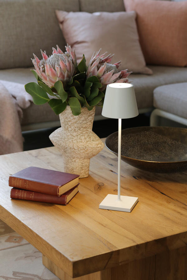 Poldina Pro Table Lamp