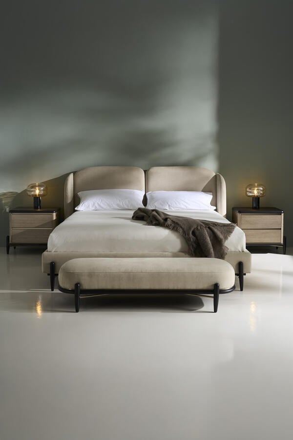 Madera King Bed 