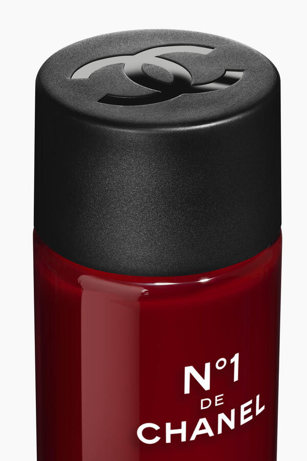 عبوة إعادة تعبئة سيروم العين N°1 De Chanel Revitalizing