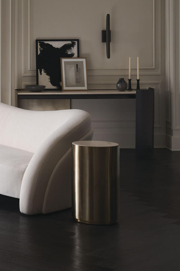 Spot Light Contrast Side Table