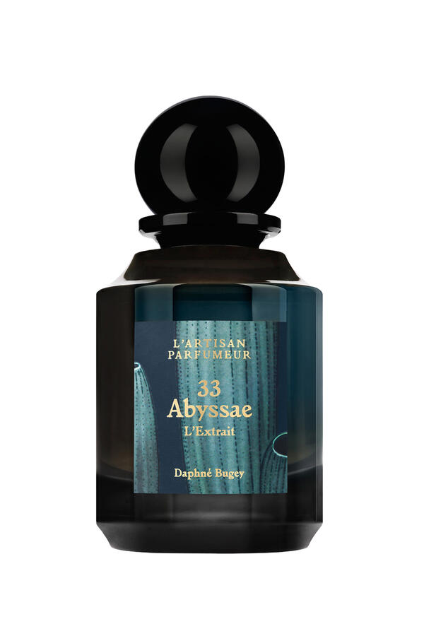 عطر مركز 33 أبيساي