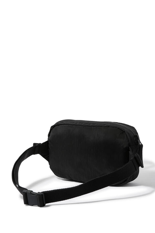Logo Pouch