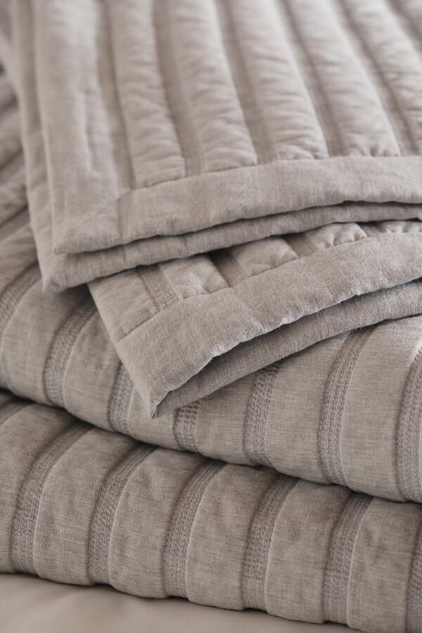 Lyle Quilt 