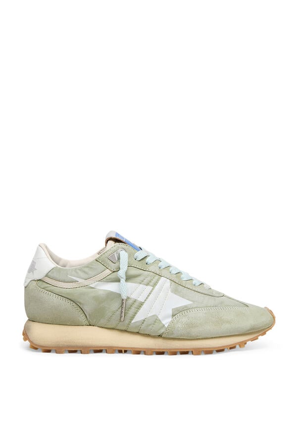 Marathon Sneakers