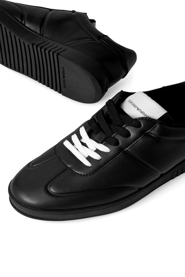 سنيكرز أويستر جلد
