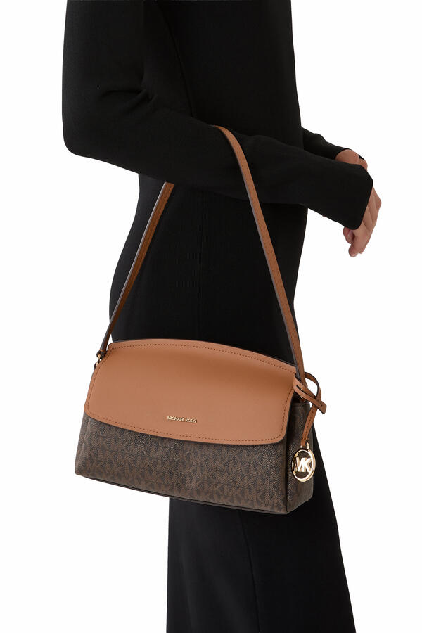 Logo Pochette Medium Shoulder Bag