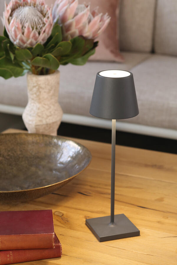 Poldina Pro Table Lamp