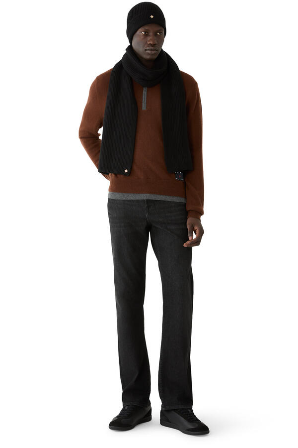 Classic Wool Scarf
