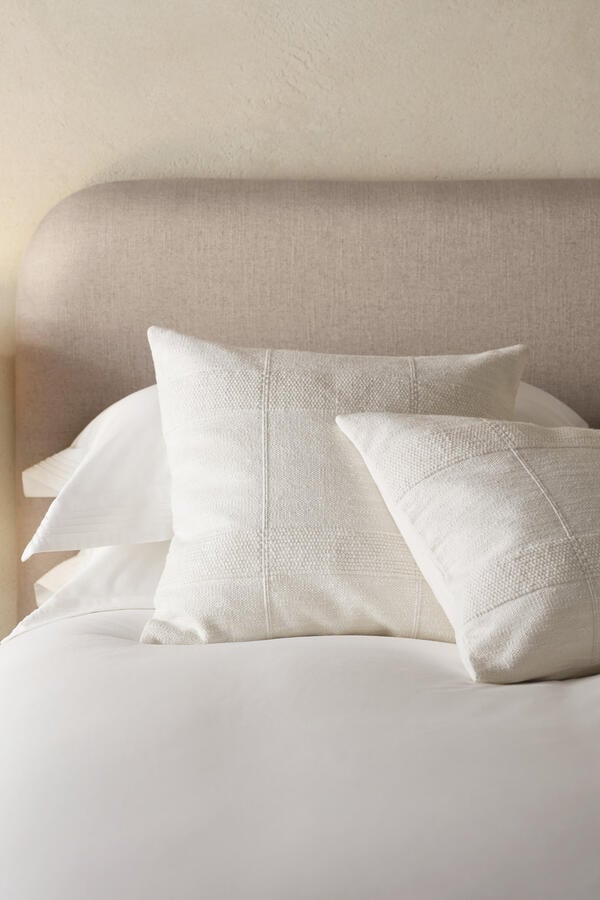 Dayton Cushion