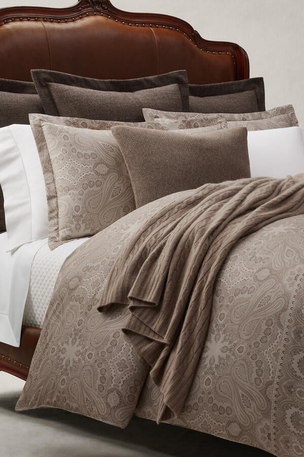 Beaumont Cushion
