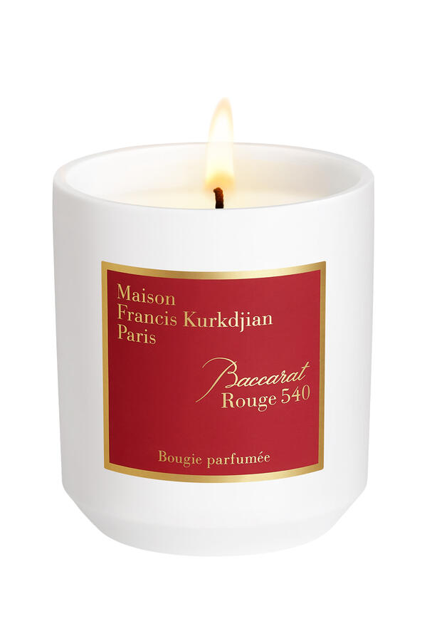شمعة باكارات روج 540 معطرة