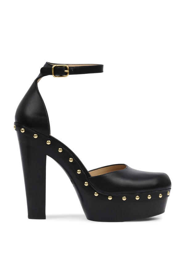 Lola 130 Platform Pumps
