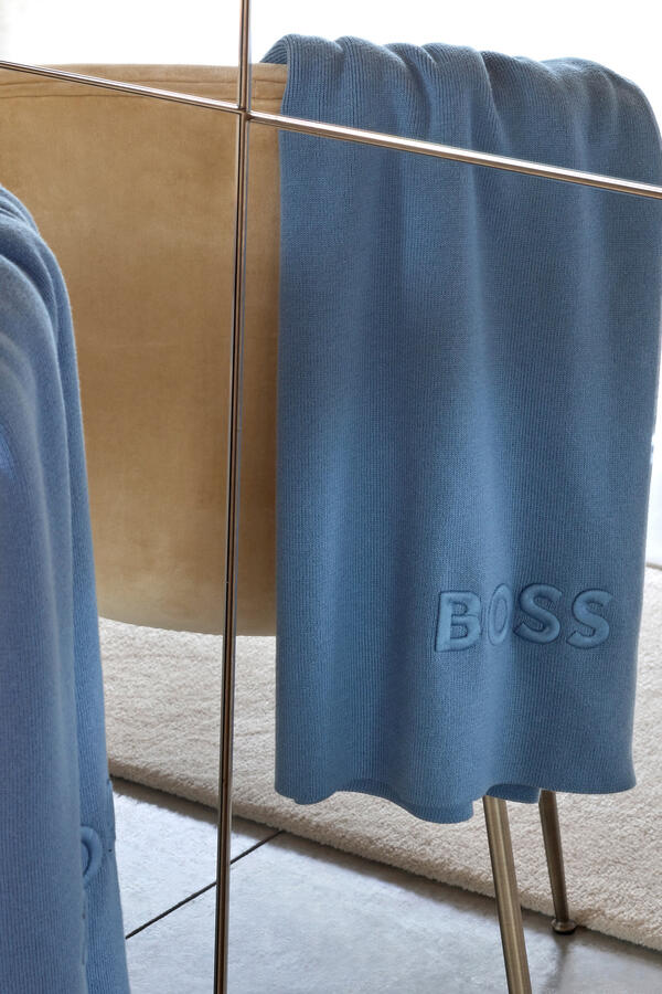 Bold Logo Throw