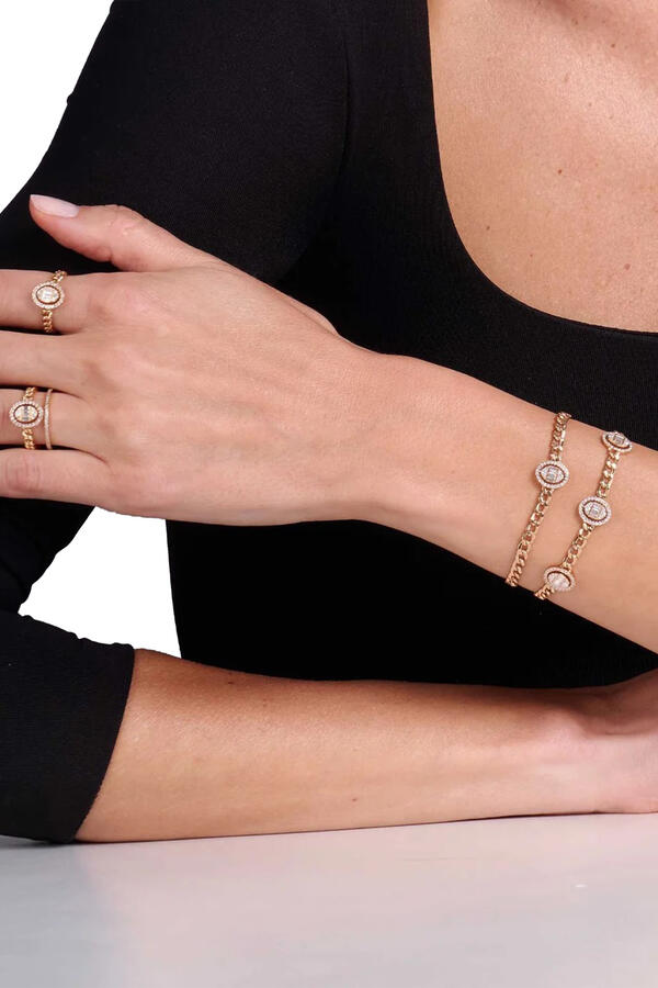 Quwa Three Oval Bracelet, 18K Rose Gold with Baguette & Brilliant Diamonds
