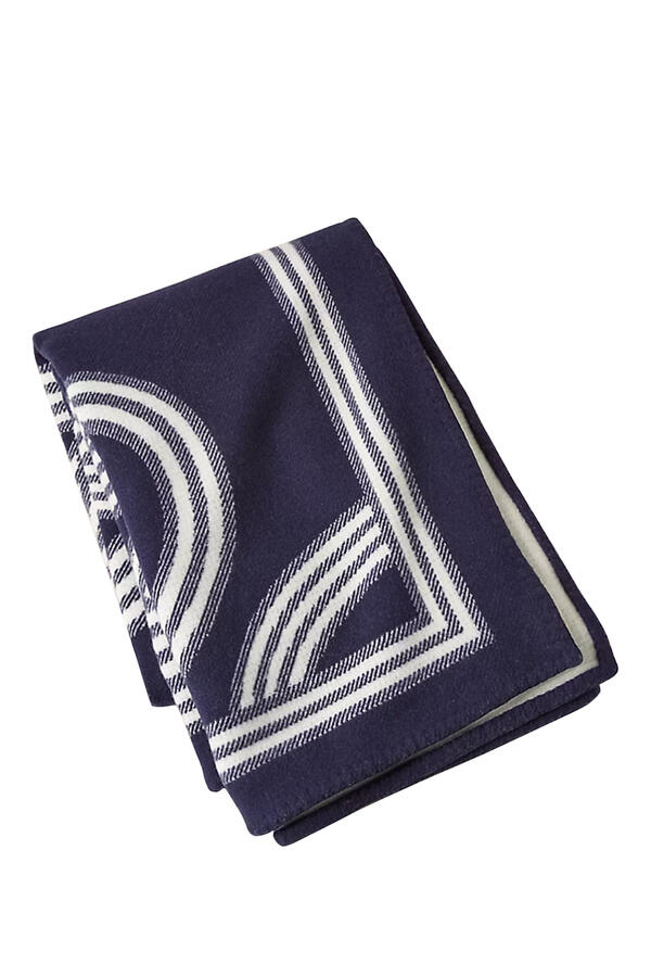 Berken Throw 