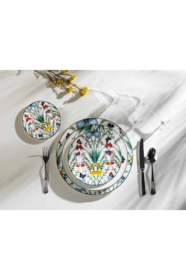 Jardin De Papillons Charger Plate