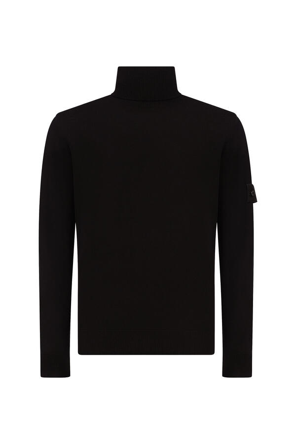  Turtleneck Sweater