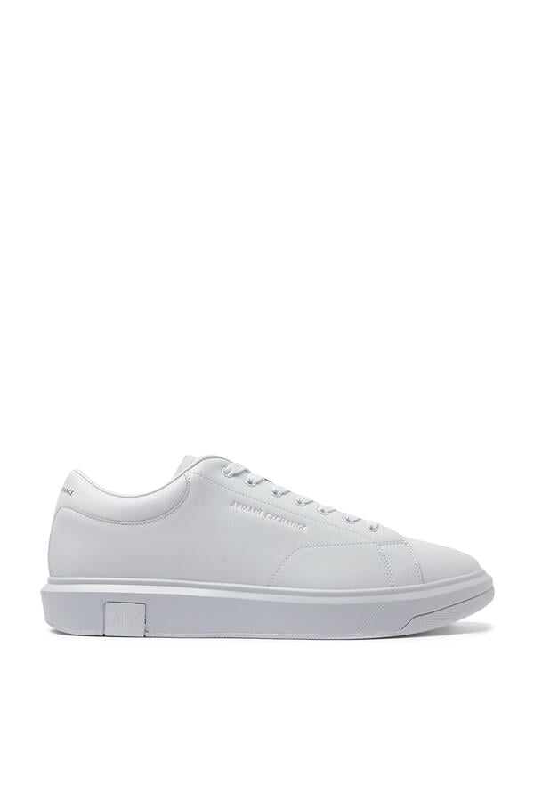 Action Sneakers