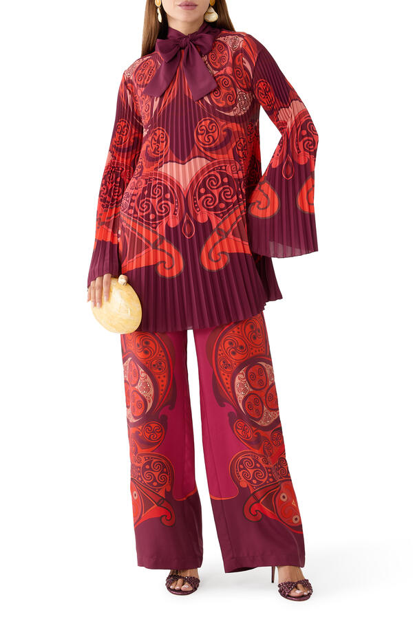Twirling Tunic Pleated Top