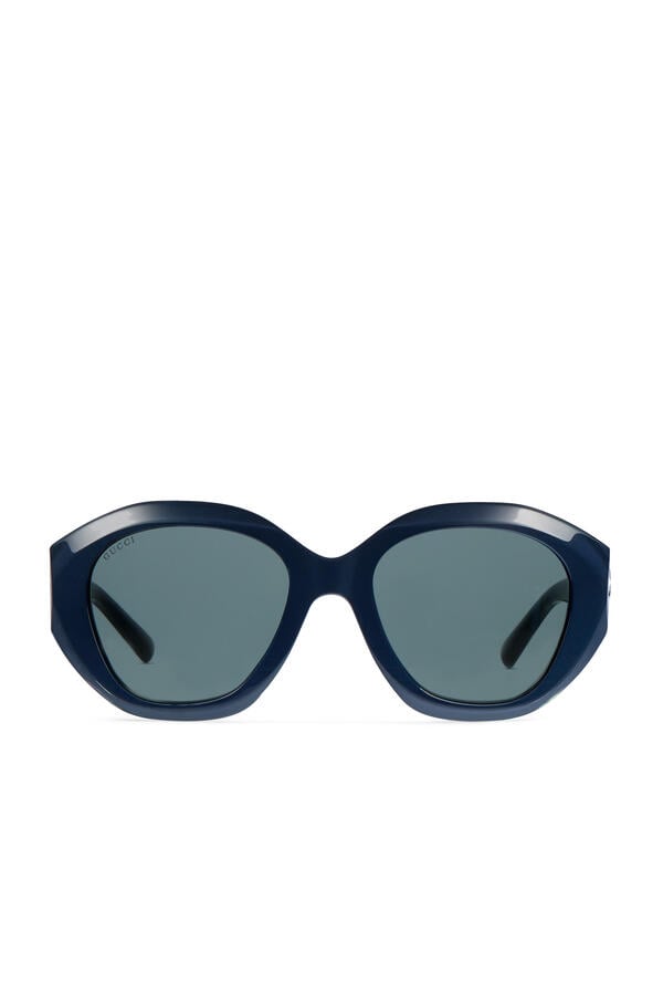 نظارة شمسية بإطار هندسي