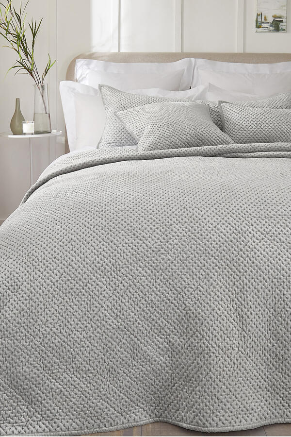 Brompton Silver Quilt