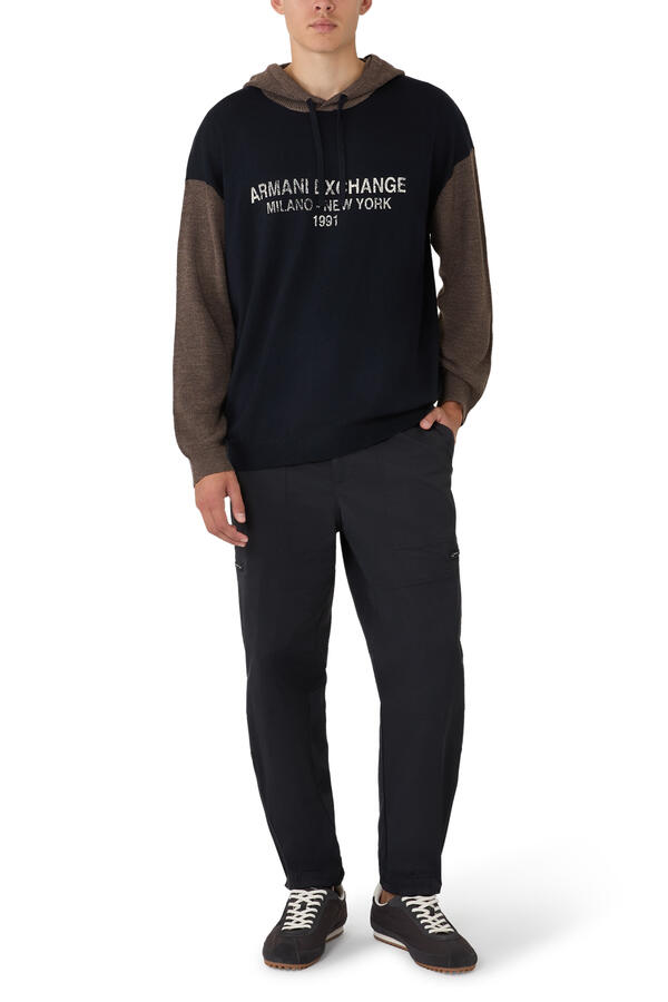 Regular Fit Contrast Sleeve Pullover