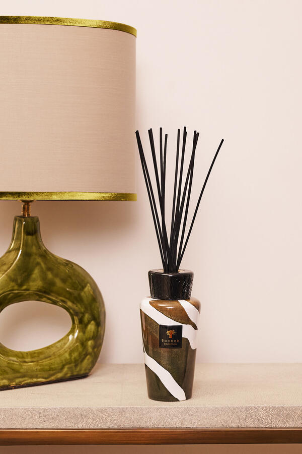 موزع عطر ستونز أجيت