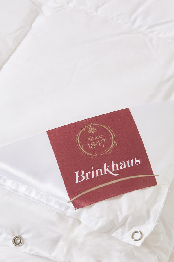 The Pearl Hungarian Goose Down Duvet Medium Warm 8.5 Tog