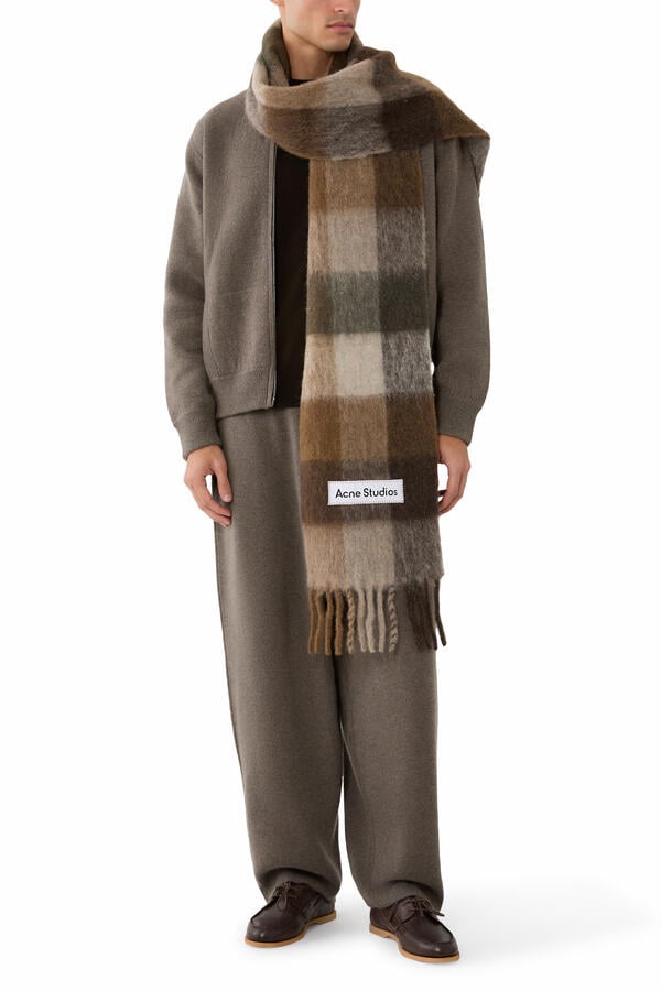 Check Fringe Scarf