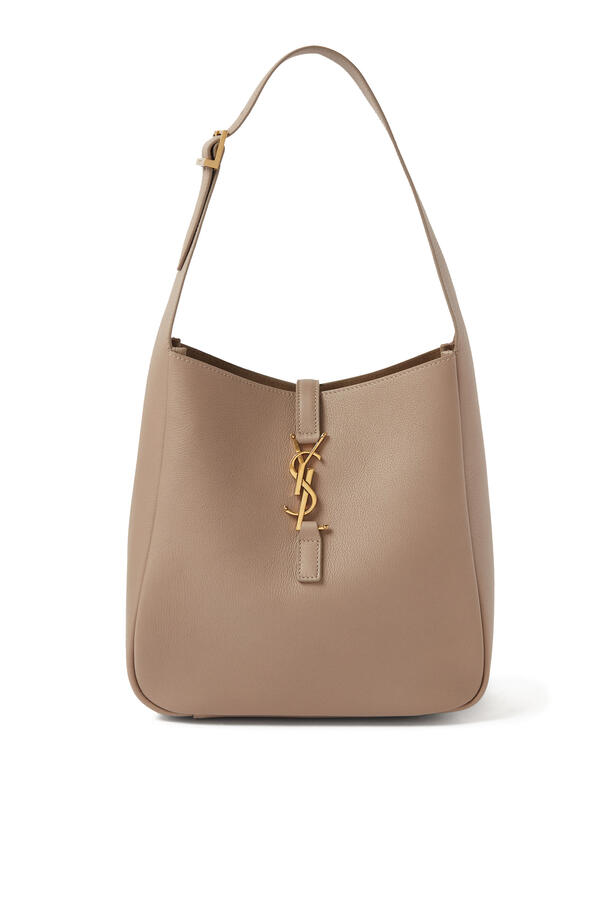 Le 5 À 7 Supple Small Bag in Smooth Leather 