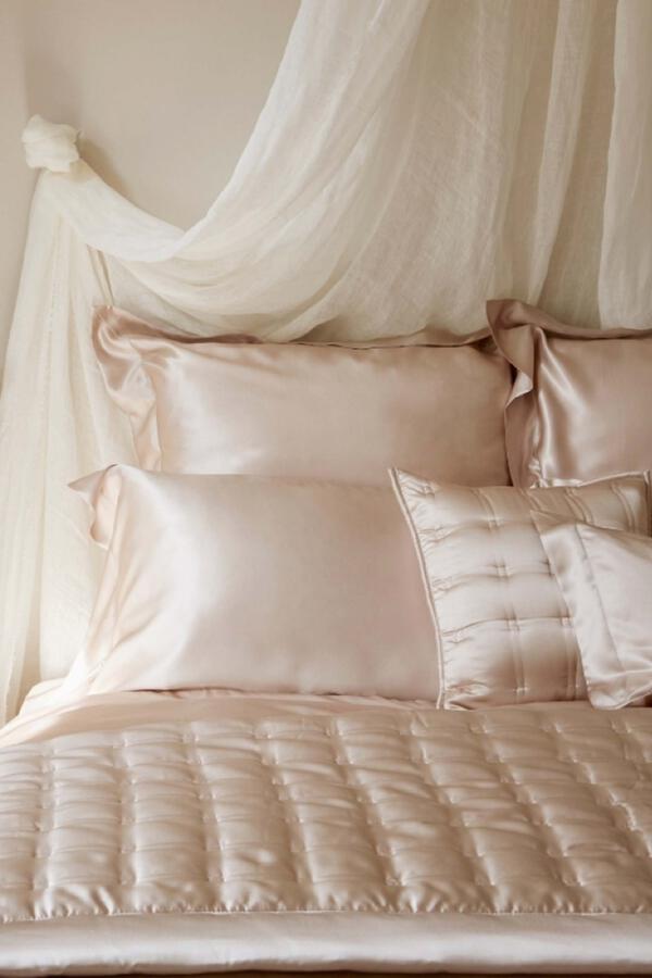Silk Signature Pillowcase