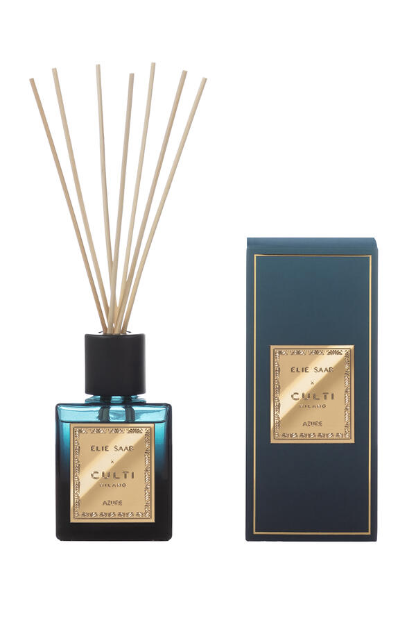 موزع عطر إيلي صعب أزور