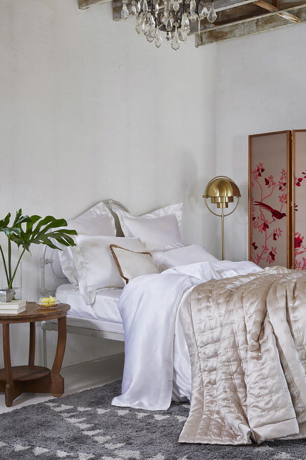 Silk Signature Fitted Sheet 