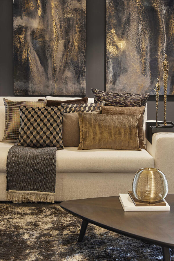 Dafne Piped Decorative Cushion