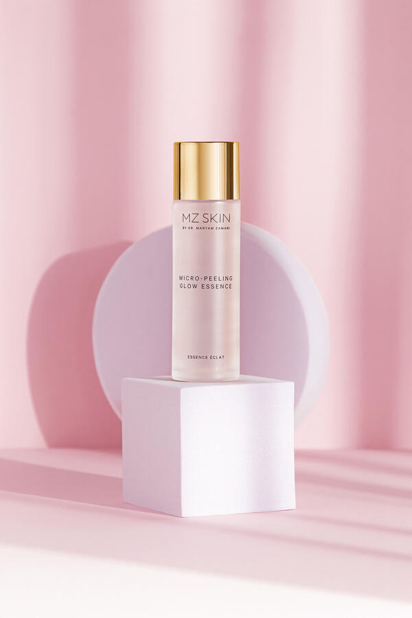 Micro Peeling Glow Essence