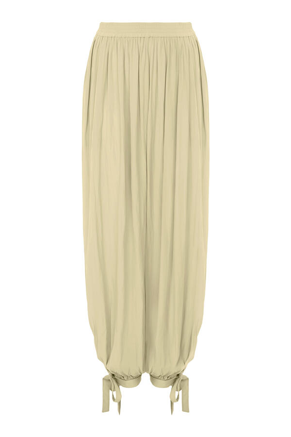 Fluid Pleated Pants