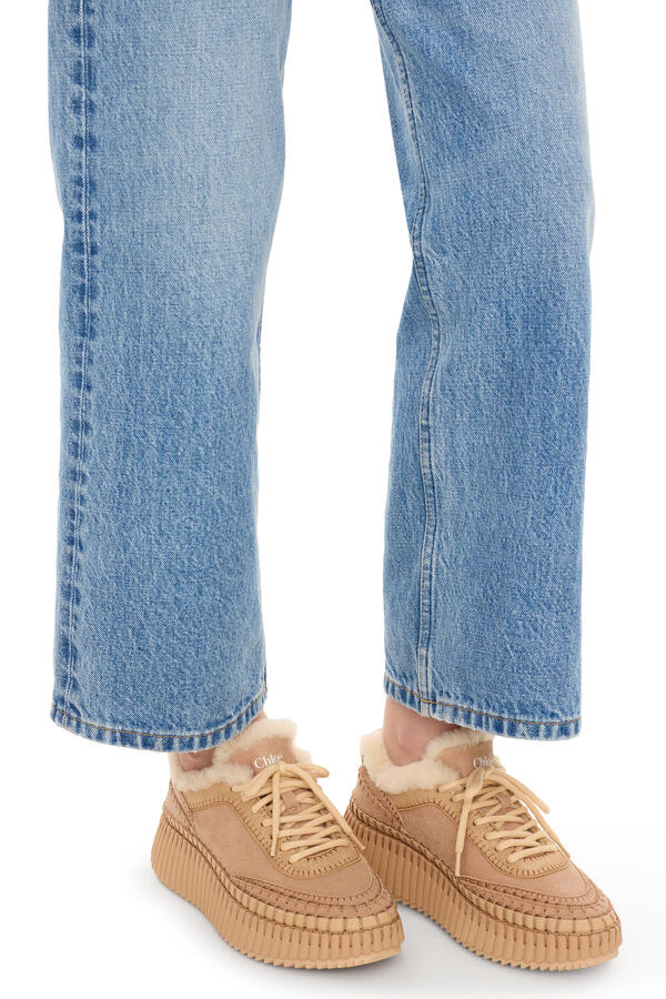 Nama Sneakers 