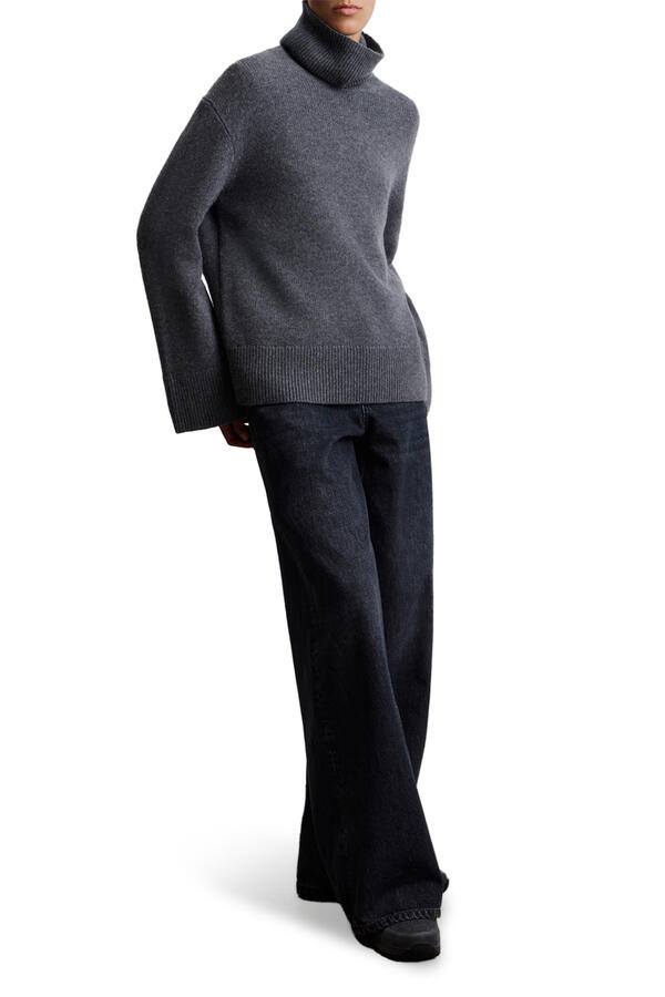 Merino Turtleneck Jumper