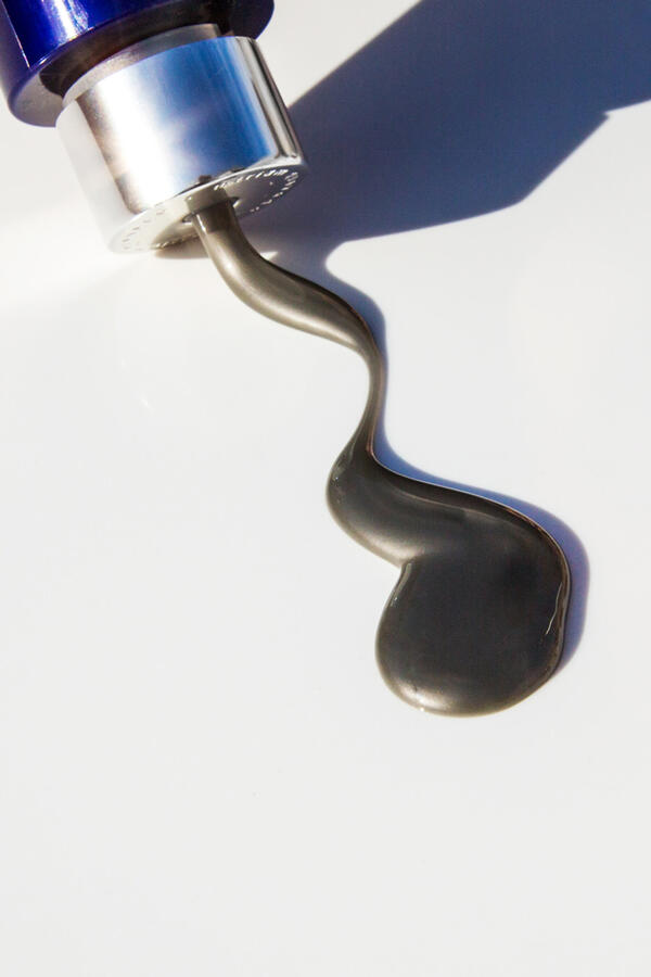 Extreme Caviar Charcoal Purifying Shampoo