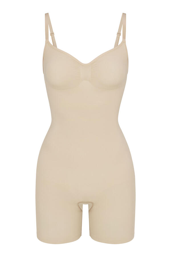  Seamless Sculpt Mid-Thigh Bodysuit 