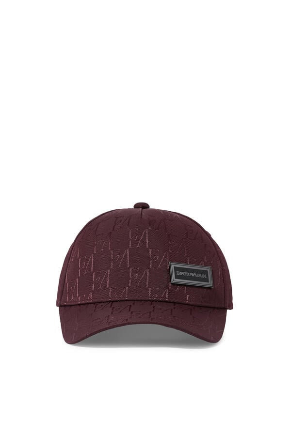 Embossed Logo Pattern Baseball Hat